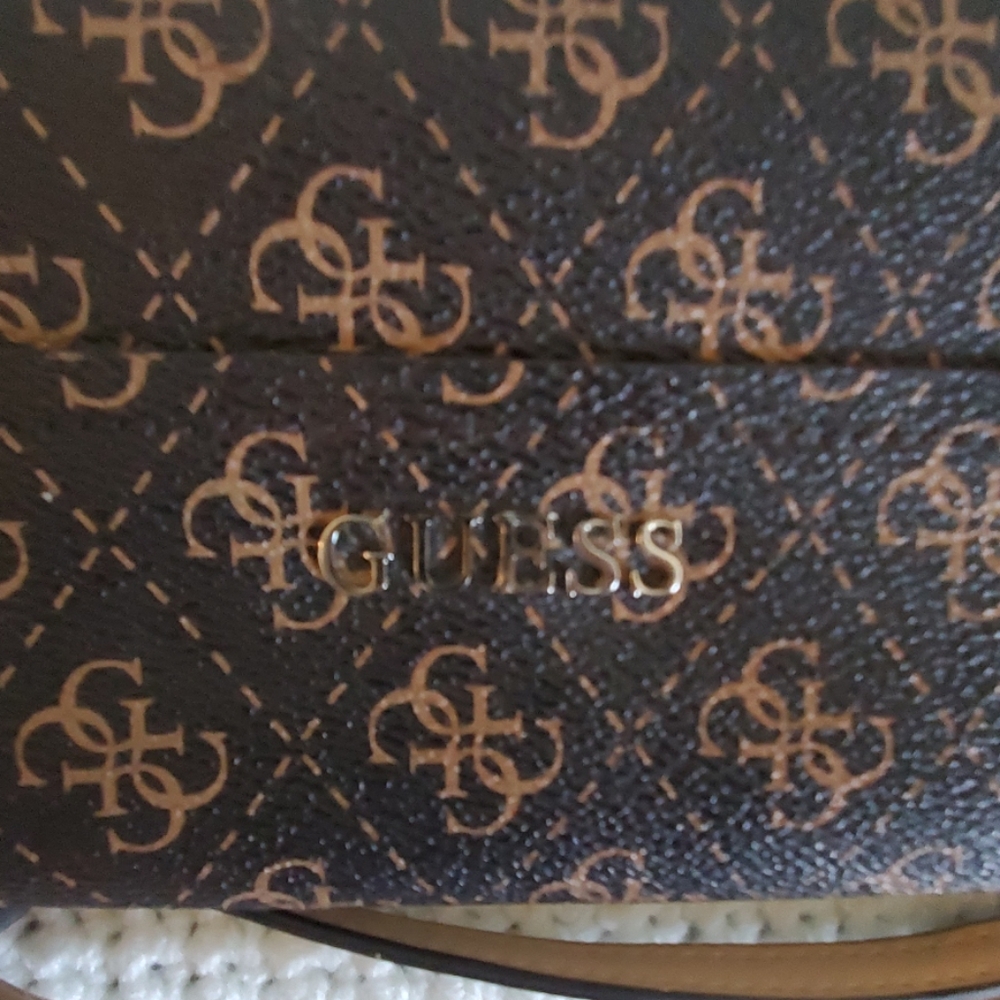 GUESS Women's Wallet - Picture 4 of 4